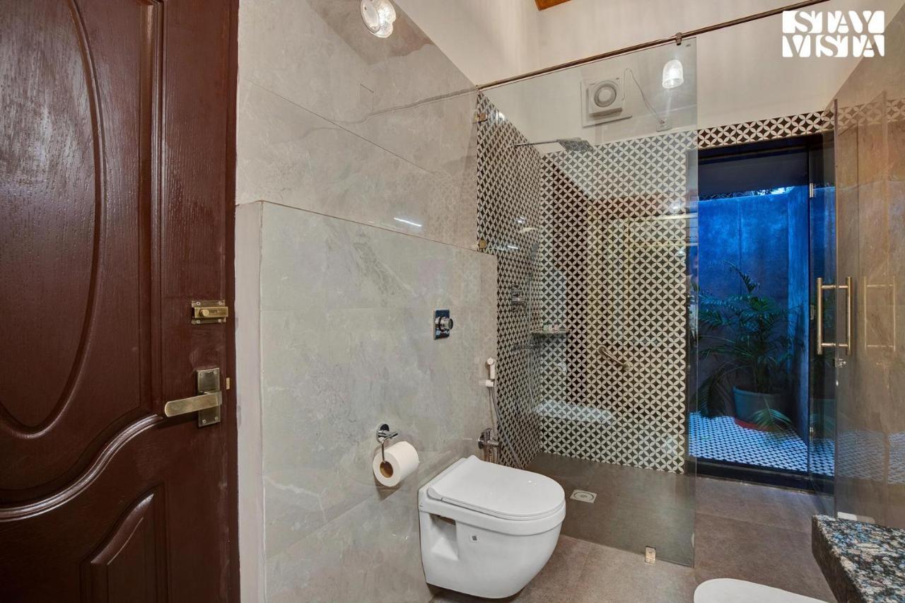 Stayvista'S The Earthen Boutique - City Escape With Spacious Pool, Terrace, Lawn & Indoor-Outdoor Games Udaipur Exterior photo