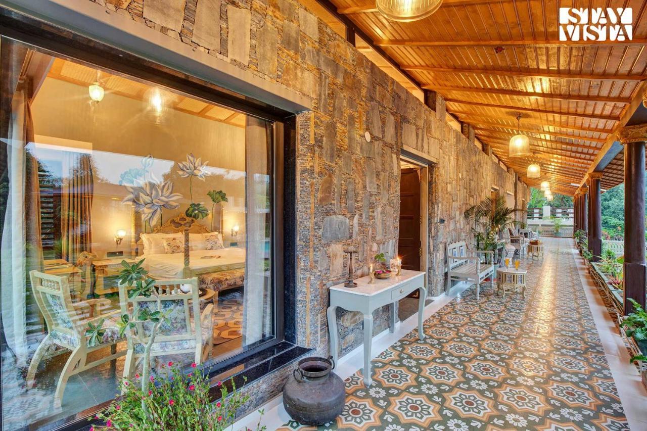 Stayvista'S The Earthen Boutique - City Escape With Spacious Pool, Terrace, Lawn & Indoor-Outdoor Games Udaipur Exterior photo
